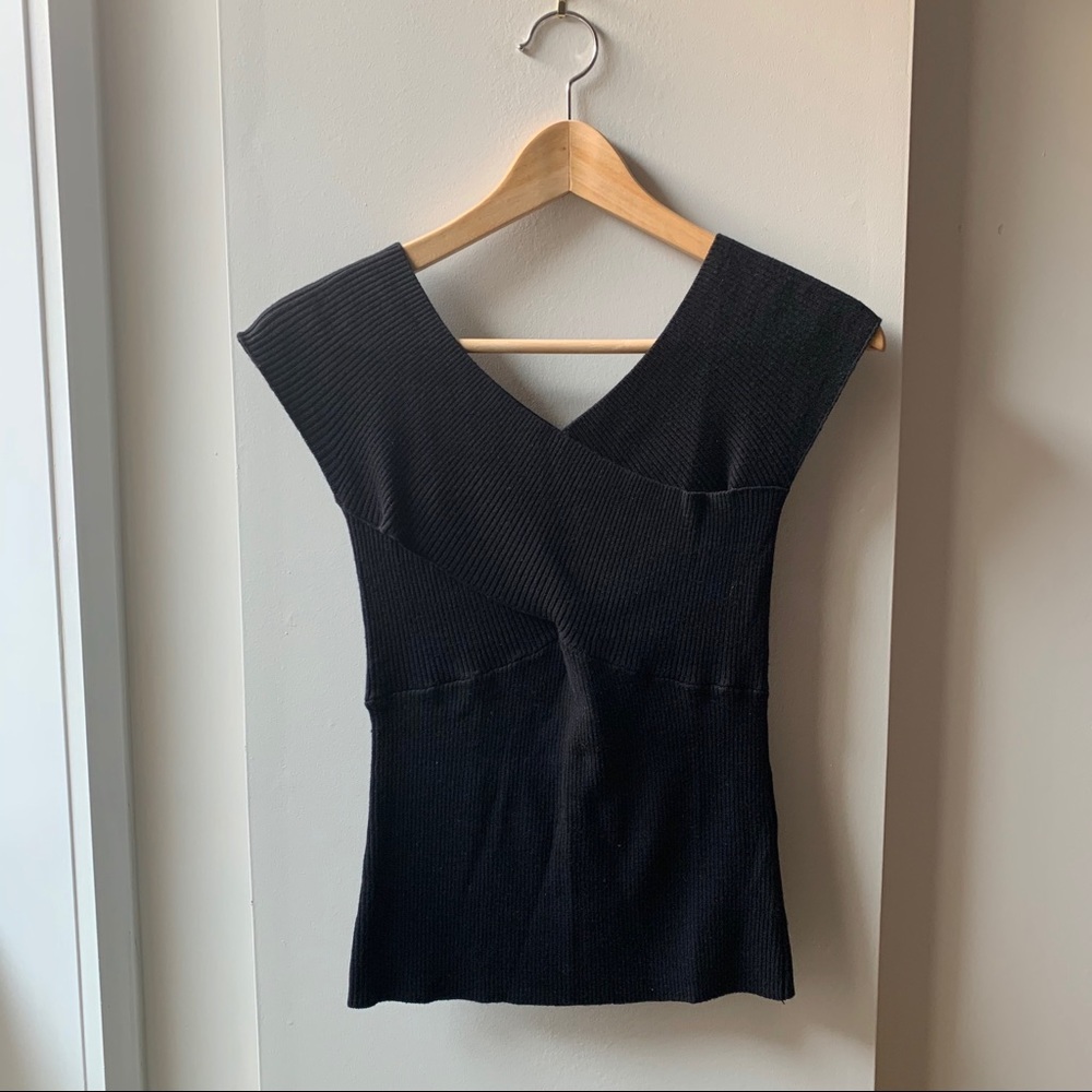 525 America Crisscross Top *BLACK*